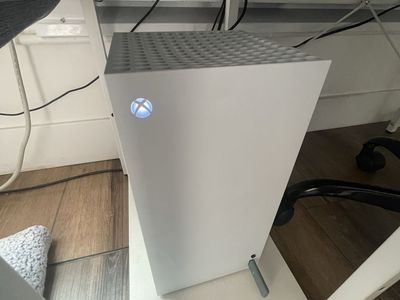 Xbox Series X 1TB Digital Console with Controller & Cables - Excellent Condition