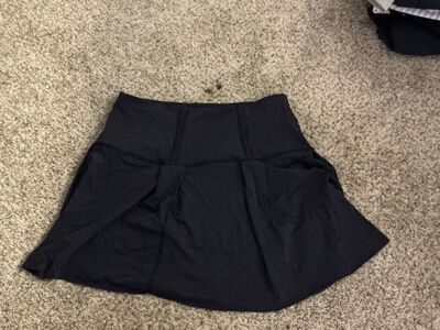 lululemon skirt size 4