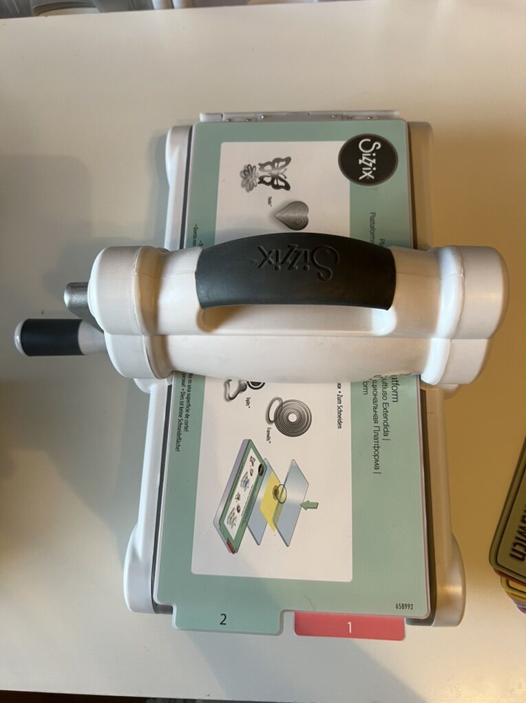 Sizzix Die Cutting And Embossing Machine