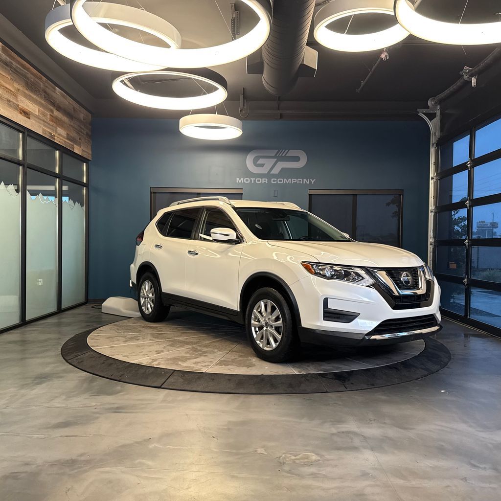 2020 Nissan Rogue SV