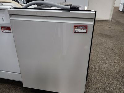 Stunning Samsung Built-In Dishwasher White Top Control SmartThings