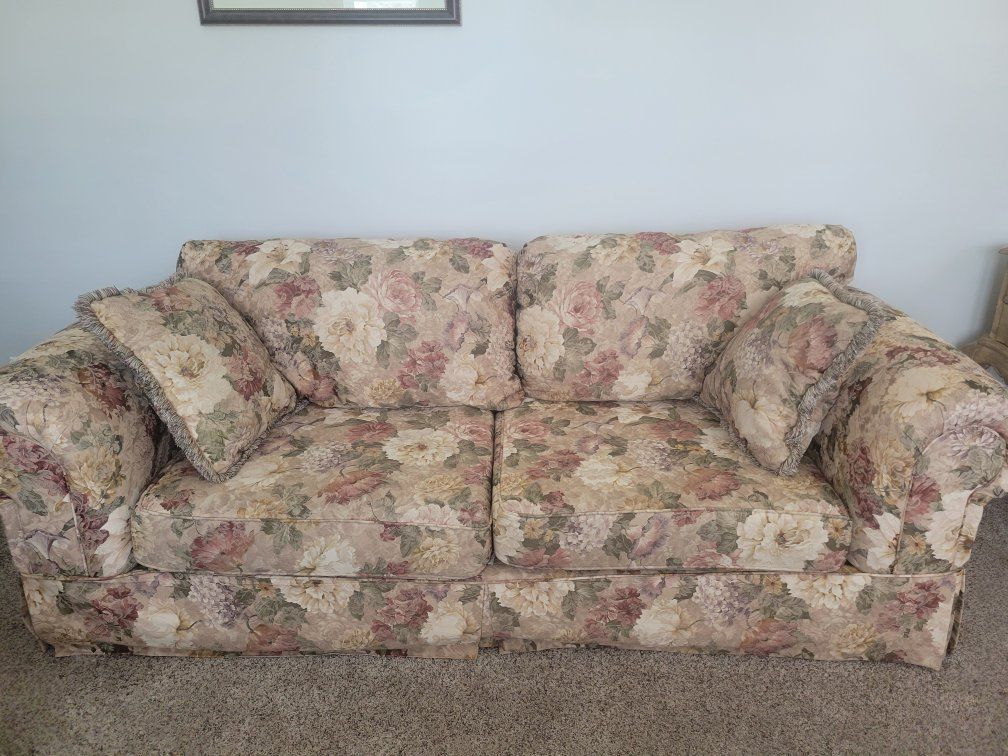 Free Floral Couch