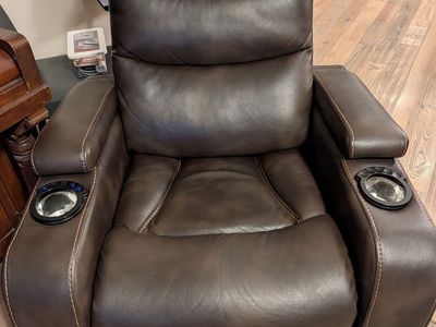 Leather Power Theatre Recliner – Great Condition!