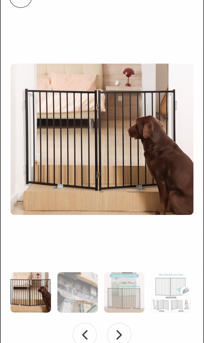Freestanding dog gate