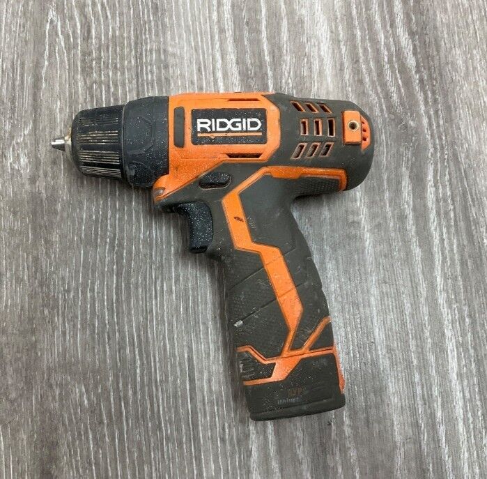 RIDGID 3/8 INCHES CORDLESS DRILL W/ BATTERY