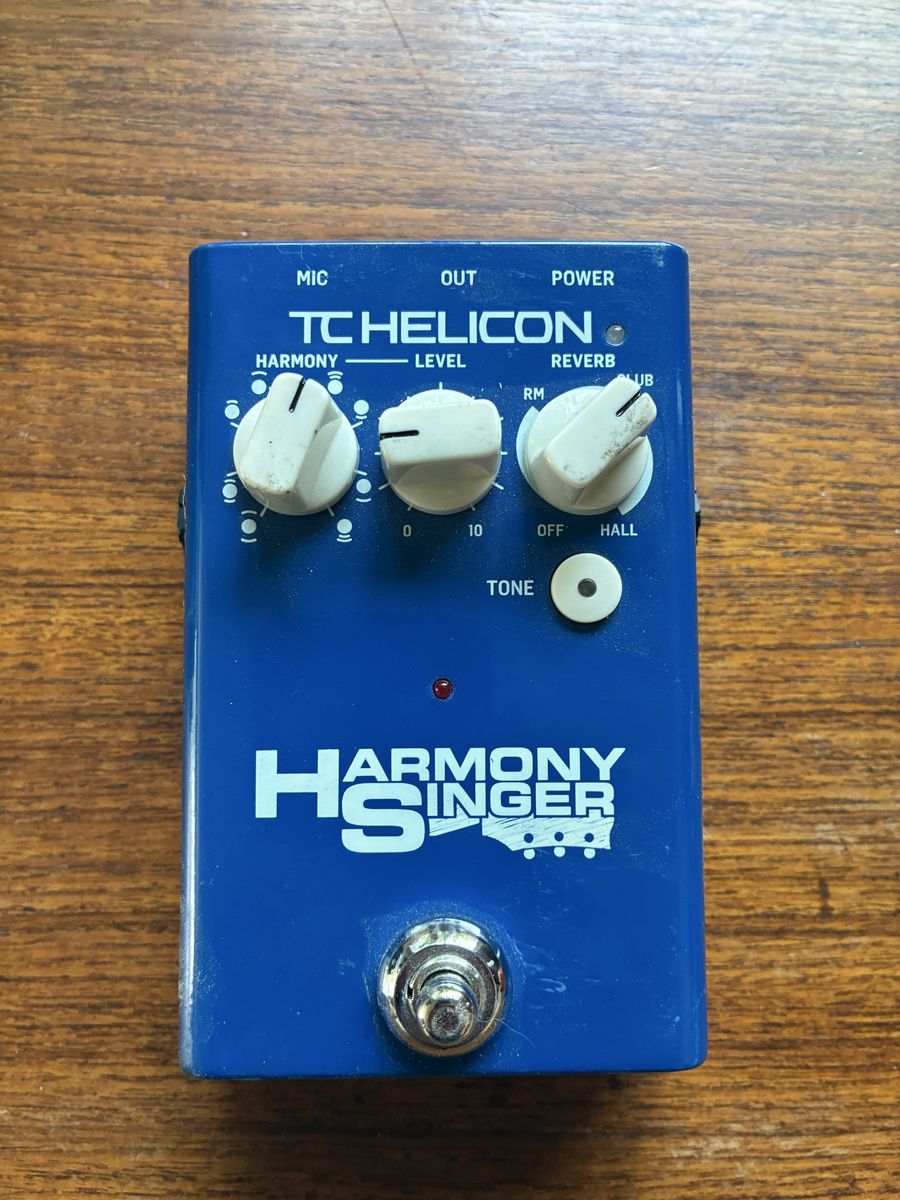 TC-Helicon Harmony Singer Vocal Effects Pedal - Harmony, Level, Reverb, Tone Controls