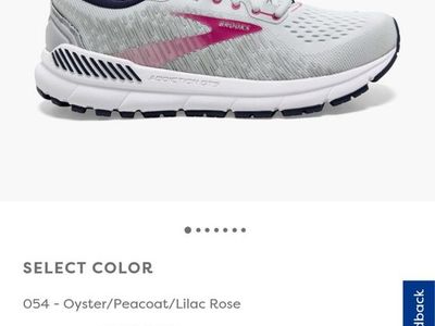 Brooks tennis shoes