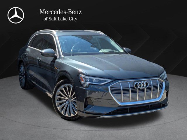 2019 Audi e-tron SUV quattro Prestige