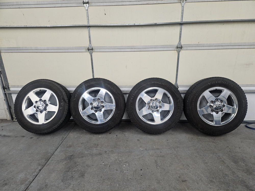 LT 265/60R20 any chevy 8x180 2011 and over 2500