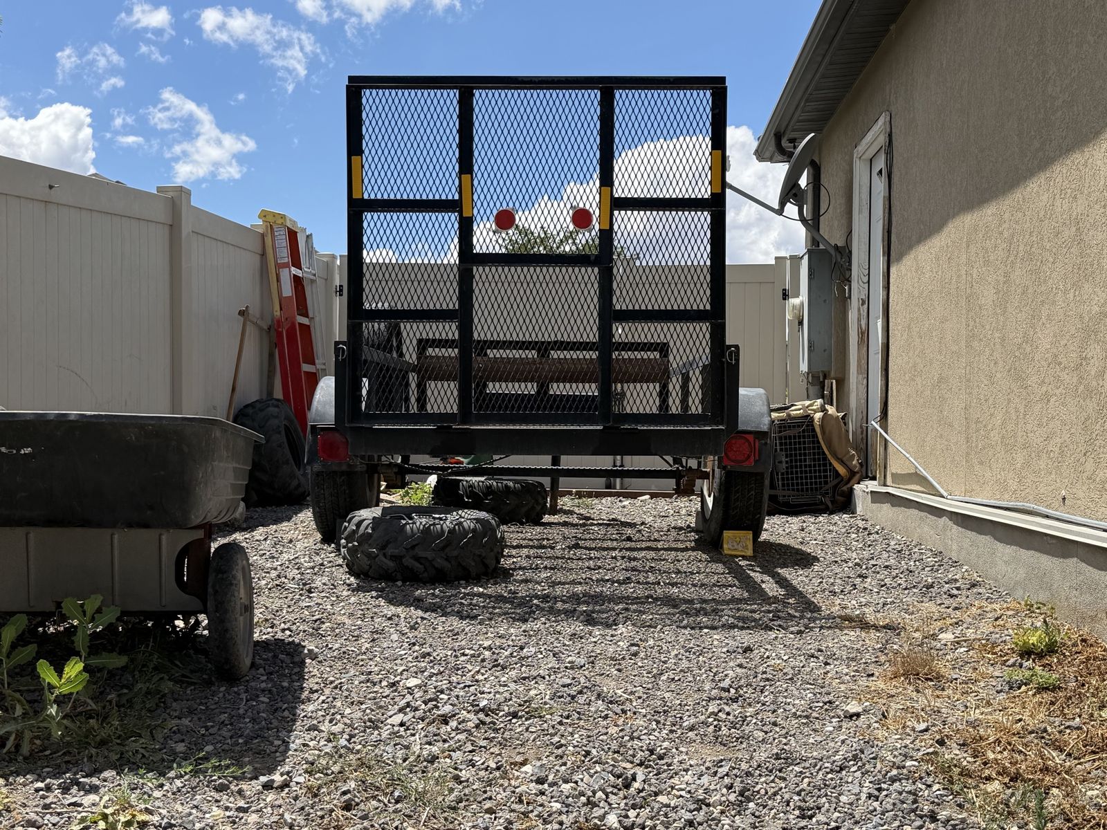 Main image 4