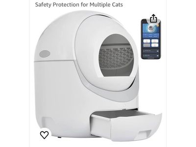 Self cleaning cat litter box