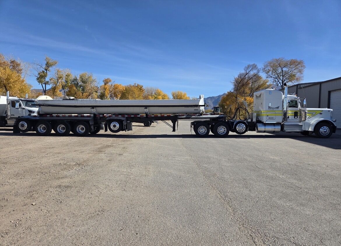 2019 Peterbilt 389 2024 Cross Country 495SDX Side Dump