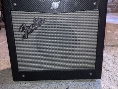 Fender Mustang I 70-Watt 1x8" Guitar Amp