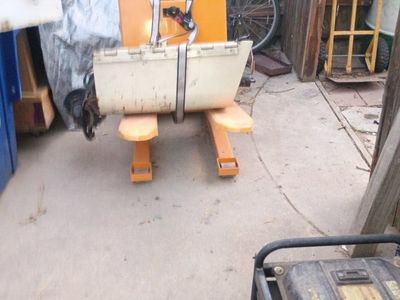hydraulic pallet jack