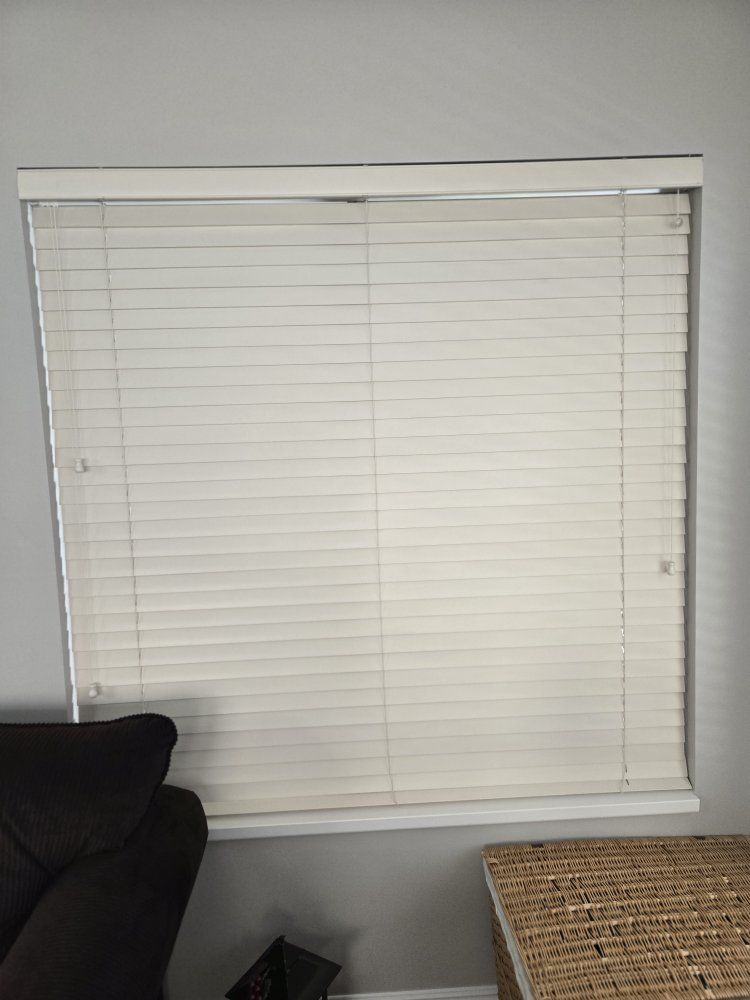 Wood window blinds