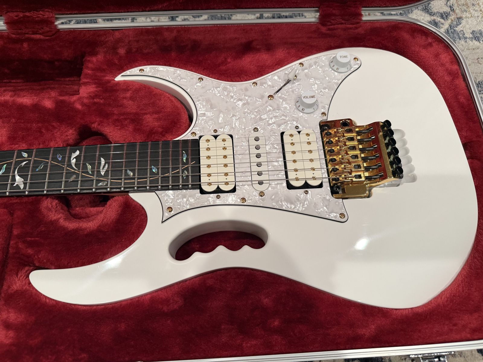 Ibanez Jem Premium Guitar Mint JEM7VP Steve Vai Signature White RG550 RG-550 RG 550
