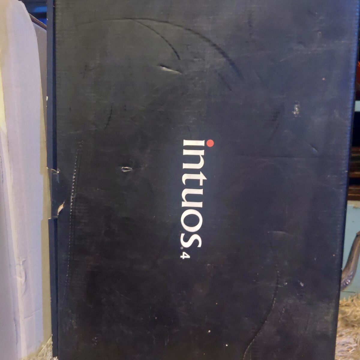 intuos 4 digital creation tablet and application