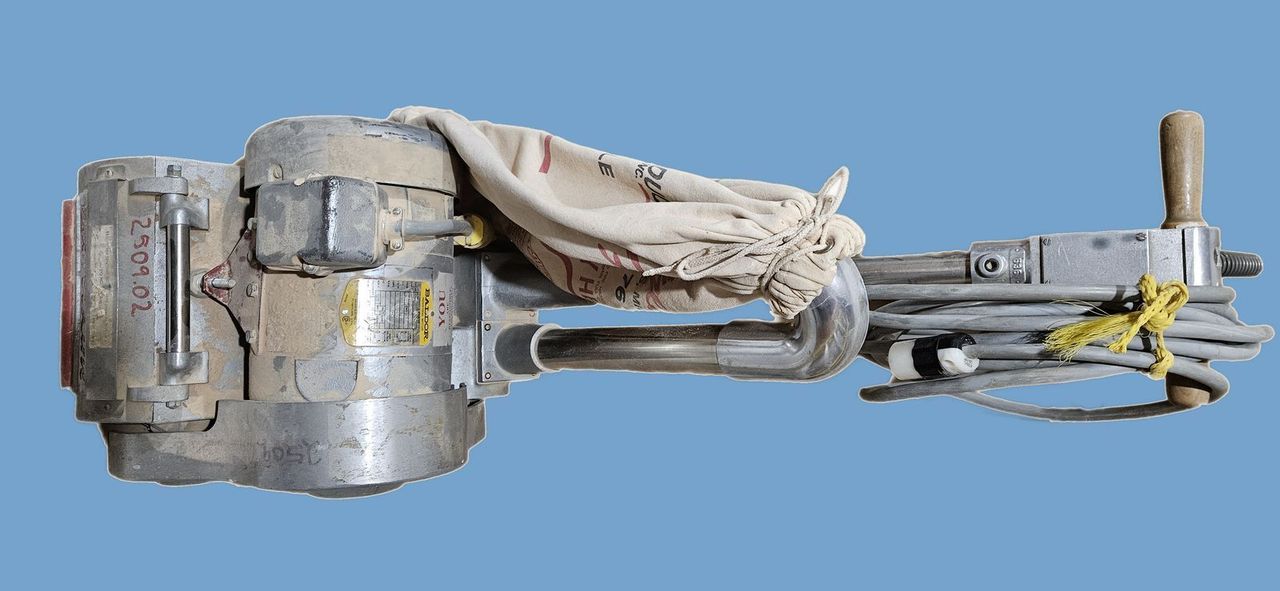 Main image 2
