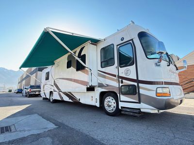 2002 Tiffin Allegro Bus 38TP with 3 Slides