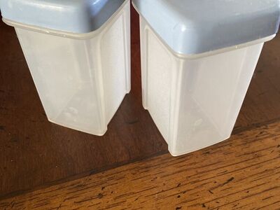 Sterilite Salt And Pepper Shakers