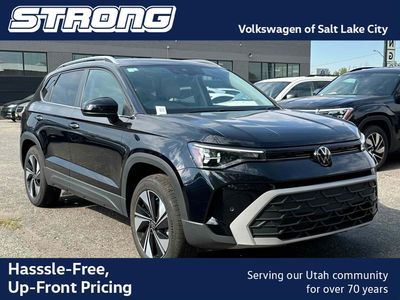 2025 Volkswagen Taos SE 4Motion