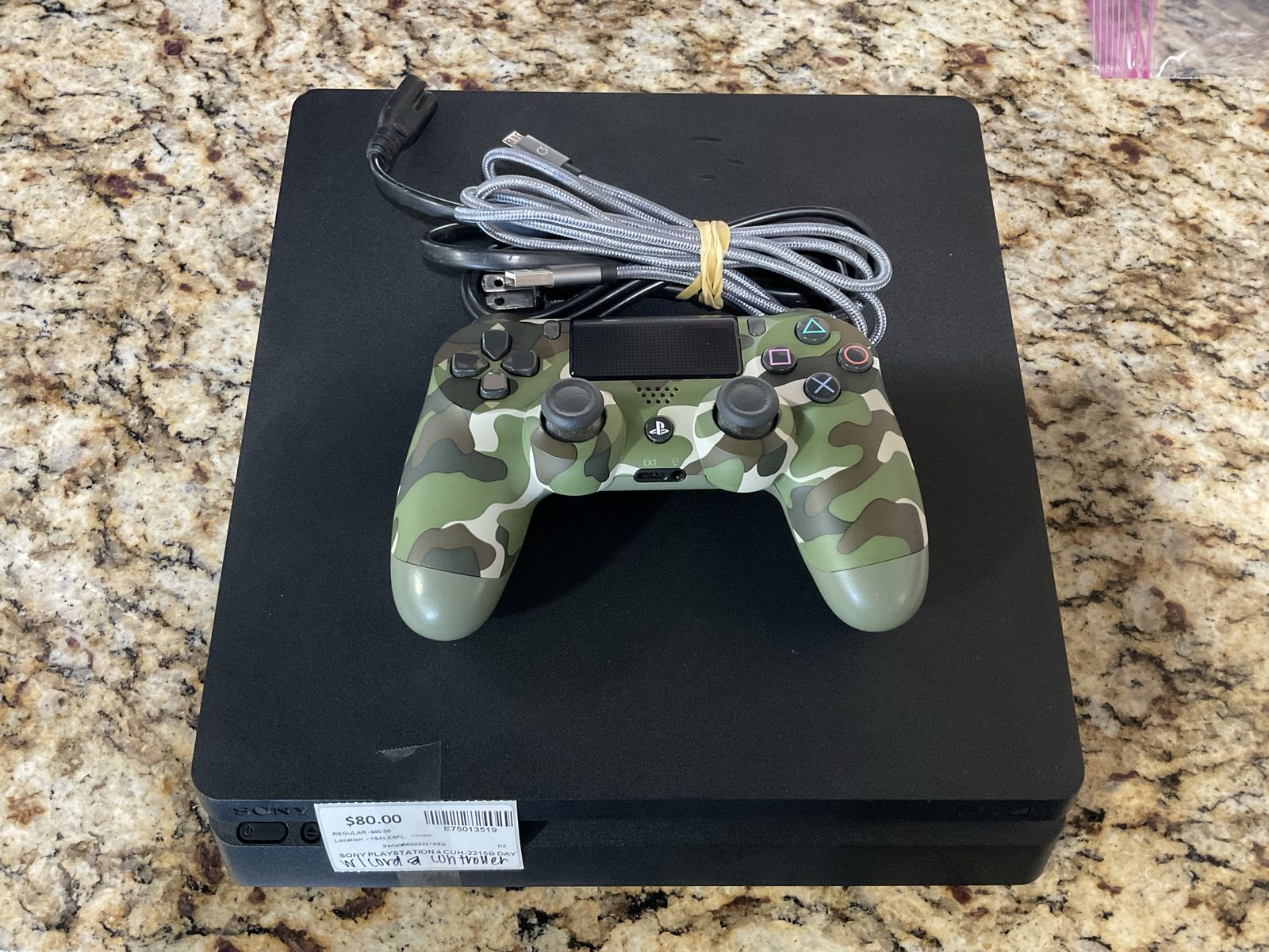 Sony PlayStation 4 E75013519