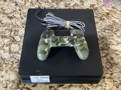 Sony PlayStation 4 E75013519