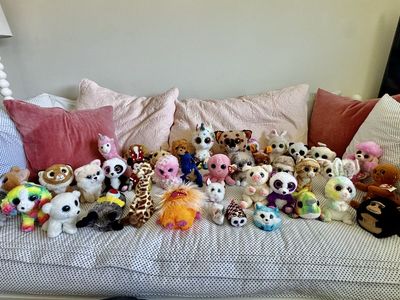 Ty Beanie Boos Collection: Large Lot of Assorted Plush Toys