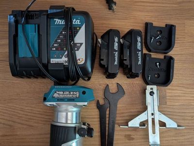 Makita XTR01 Trim Router Kit