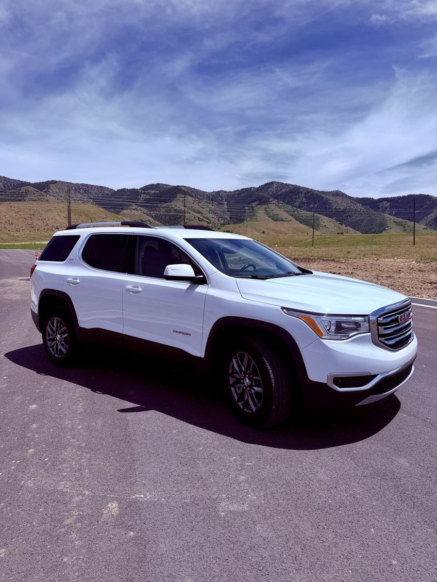 2019 GMC Acadia SLT-1