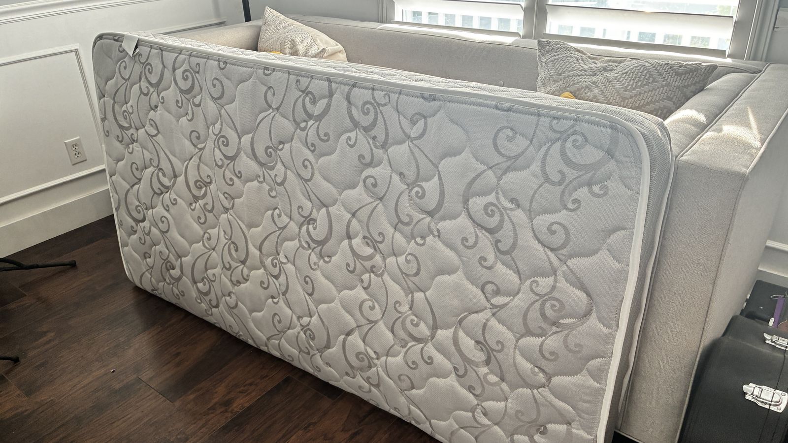Twin Mattress 6 in