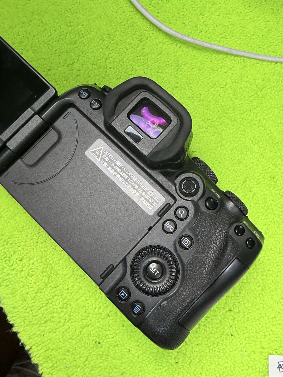 Main image 9