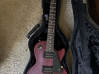 Epiphone Les Paul Studio Electric Guitar - Wine Red with Hardshell Case