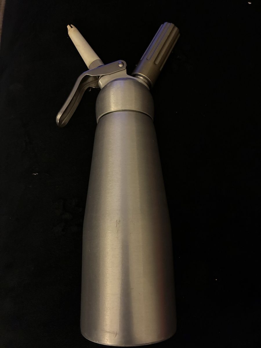 Stainless Steel Whipped Cream Dispenser Cream Whipper
