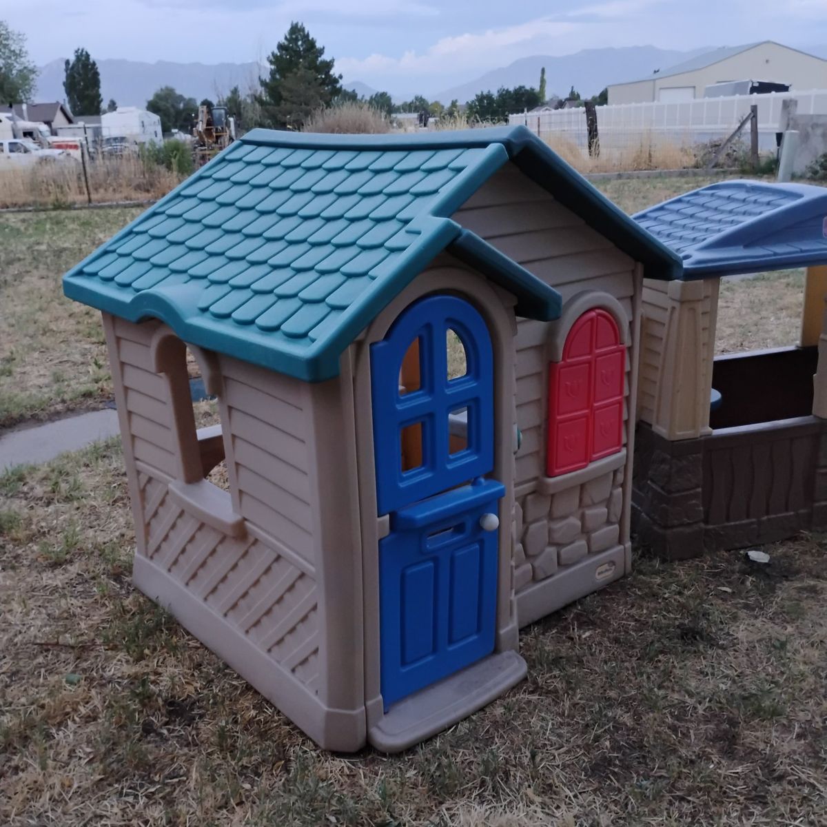 Little Tykes Large Play House Indoor/Outdoor