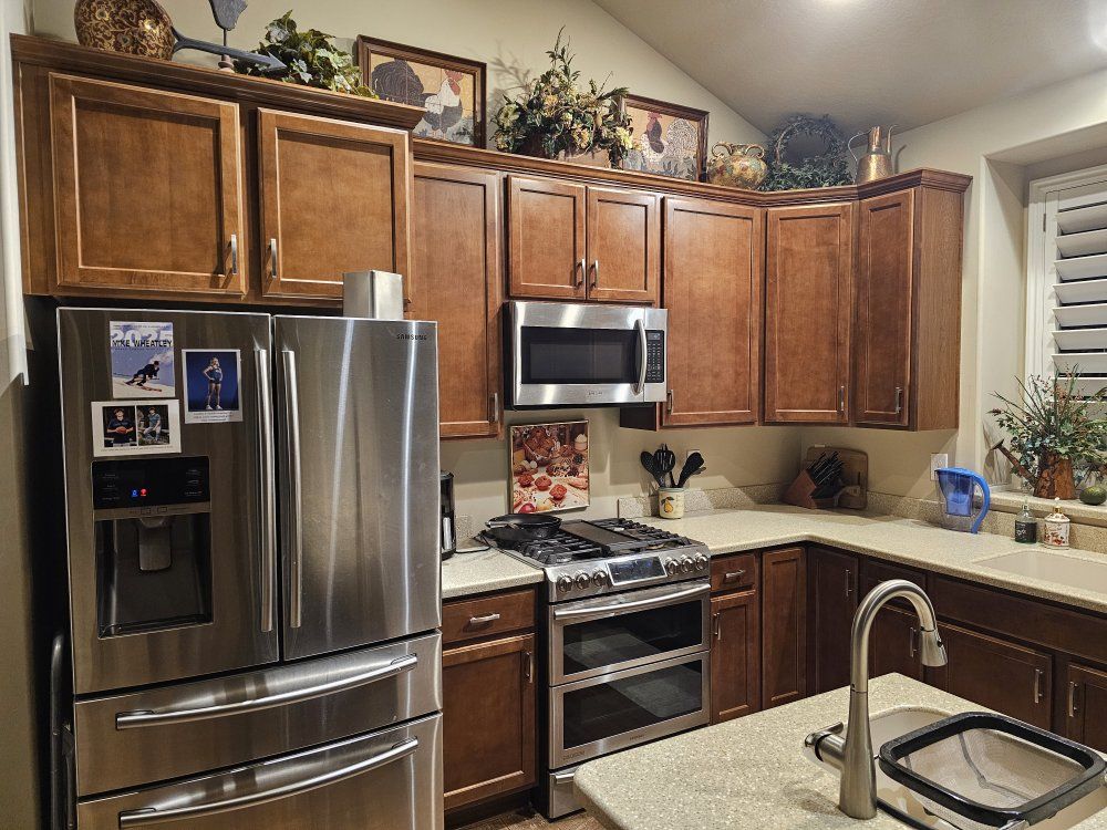 BEAUTIFUL PRE-OWNED CABINETS