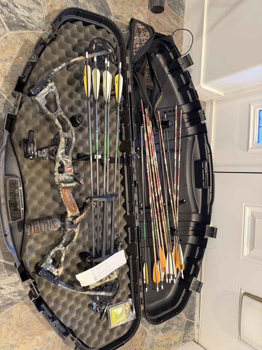 PSE Compound Bow Set with Hard Case & Arrows - Ready for Hunting & Archery