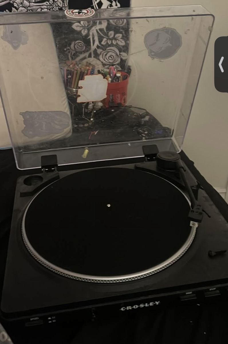 Crosley T400D-BK record player