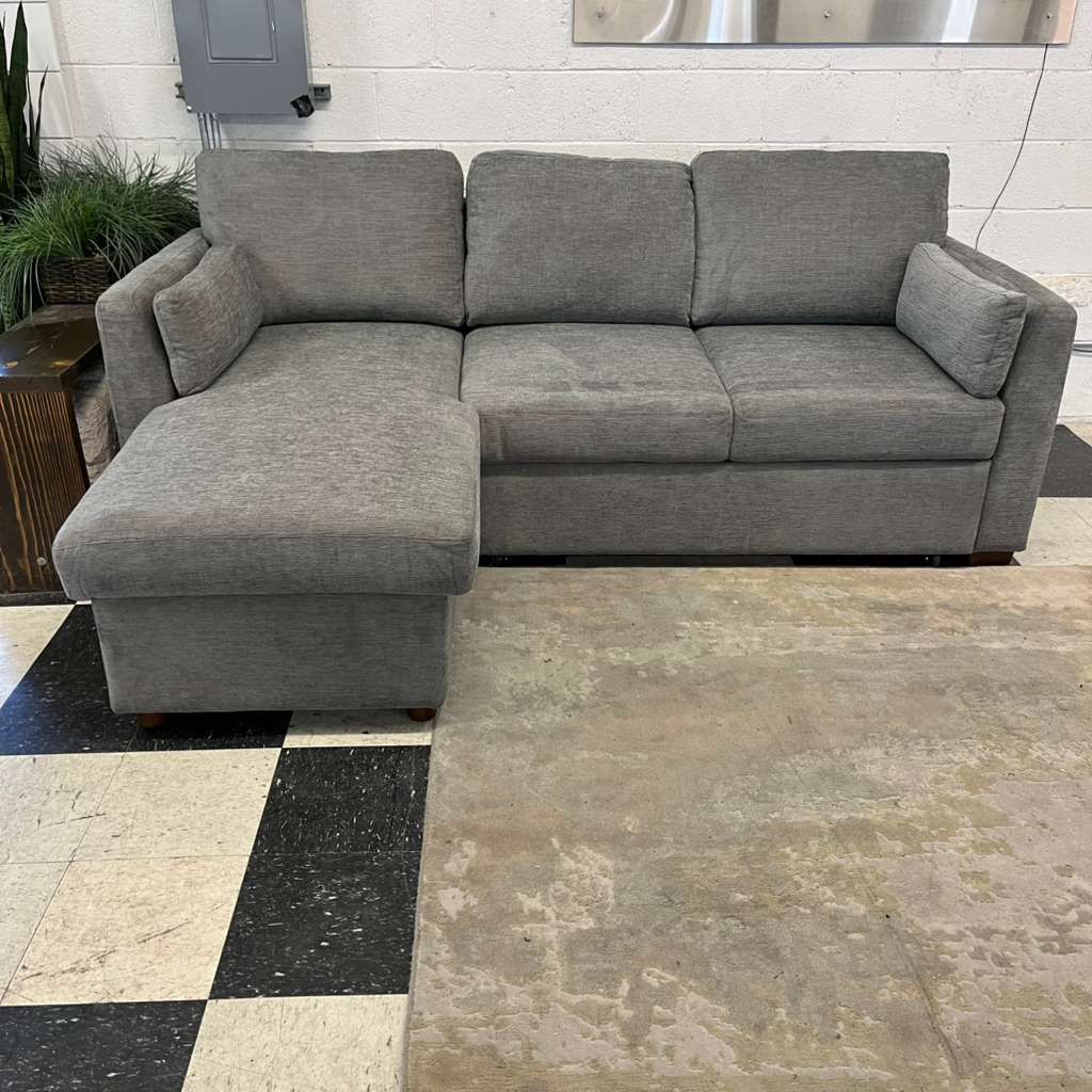 COSTCO CODDLE LUKE FABRIC SLEEPER SOFA W/ REVERSIBLE CHAISE & STORAGE, GRAY!!