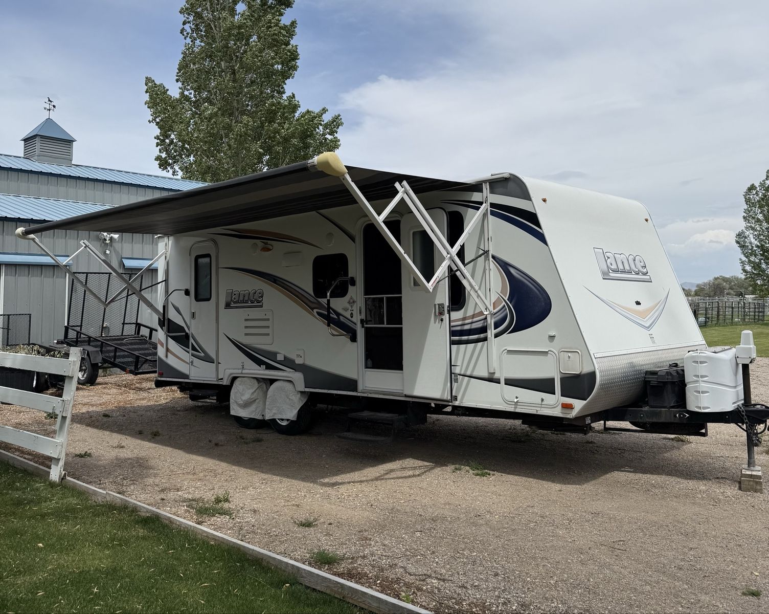 2014 Lance 2185 Camp Trailer-GREAT Condition