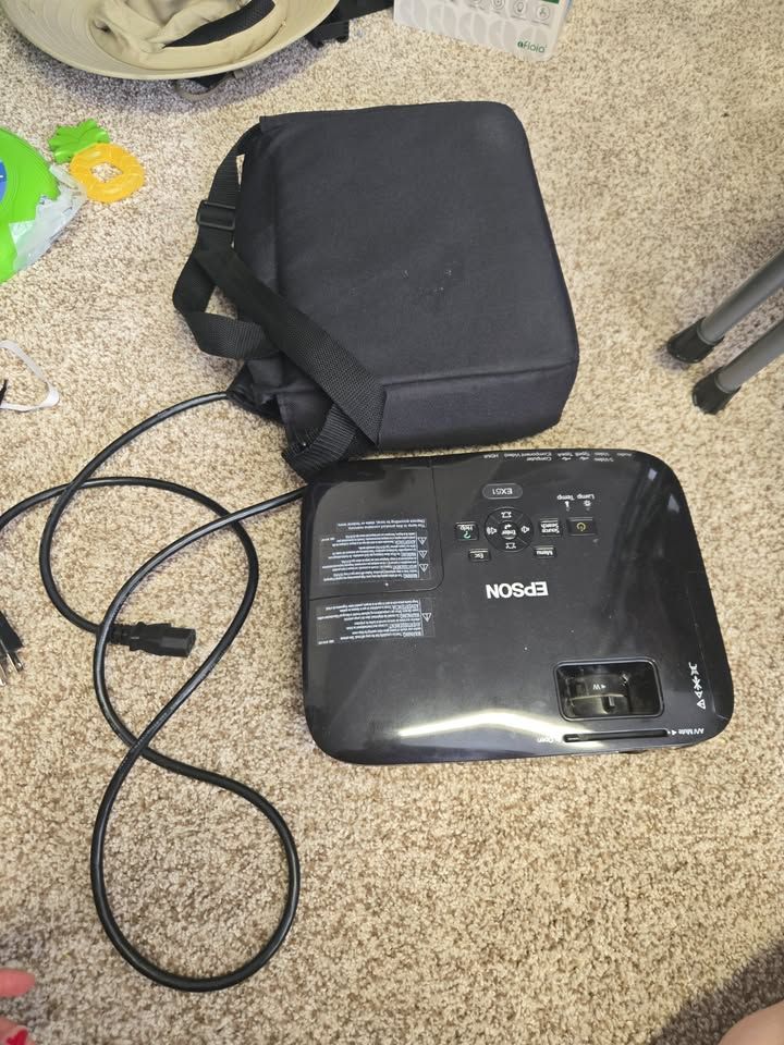 Epson EX51 Projector