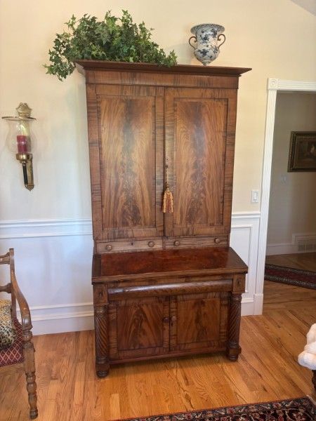 BEAUTIFUL  AMERICAN   EMPIRE  MAHOGANY FLAME SECRETARY/BOOKCASE 