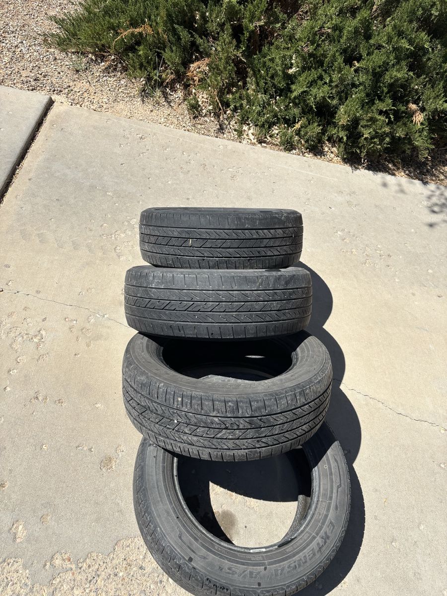 Toyo EXTENSA 225/60R17