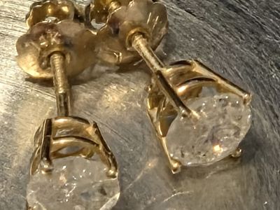 Vintage 14K Yellow Gold Natural Diamond Stud Earrings (~1.1 TCW)