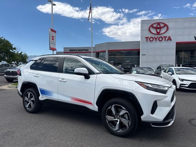 2025 Toyota RAV4 Plug-in Hybrid SE