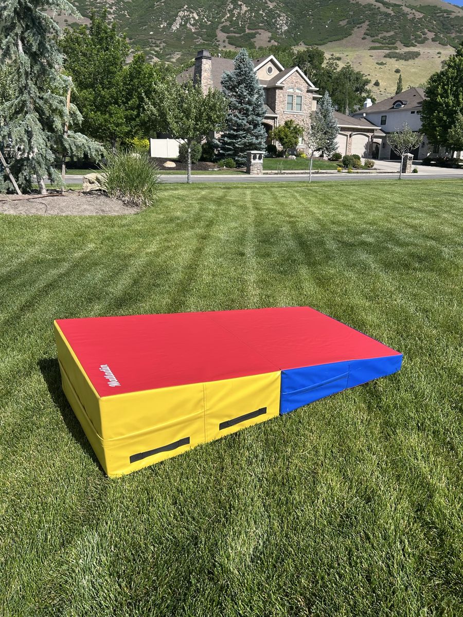 Matladin Folding Cheese Incline Mat - Multicolor Gymnastics & Tumbling Mat
