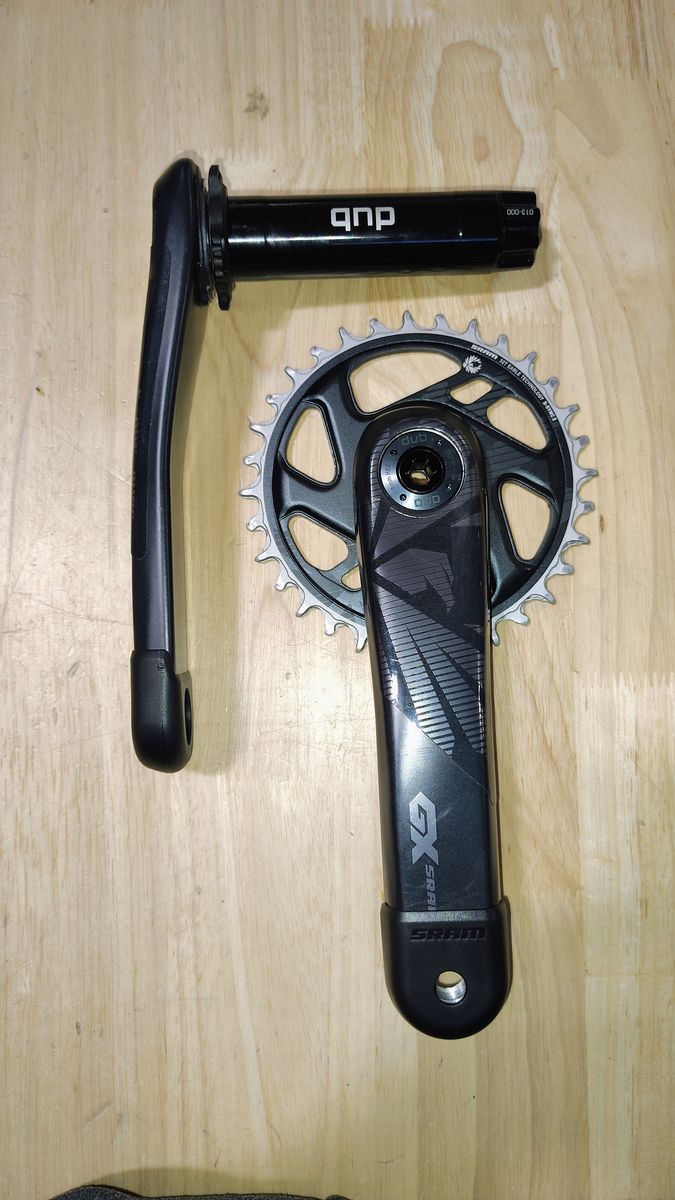 SRAM GX Eagle Carbon DUB Boost Crankset 170mm with 32T X-SYNC 2 Chainring Mountain Bike MTB