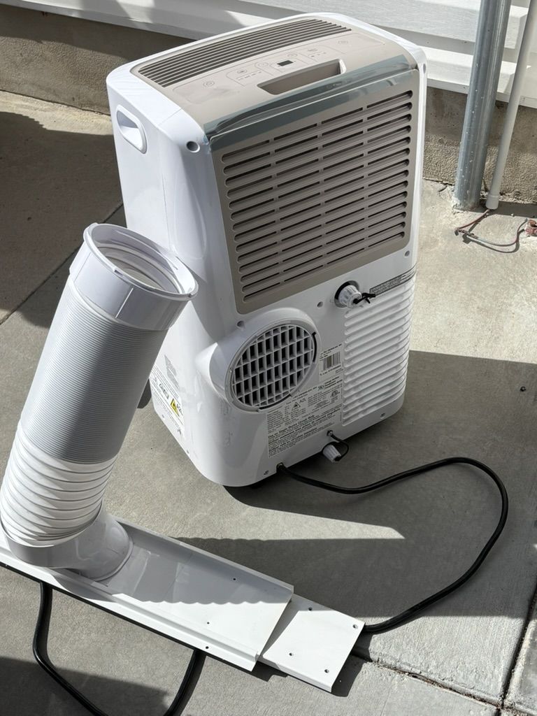 Main image 3