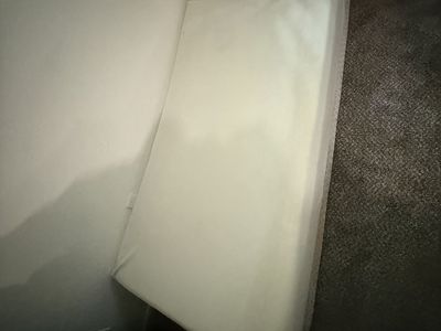 Twin mattress and box spring