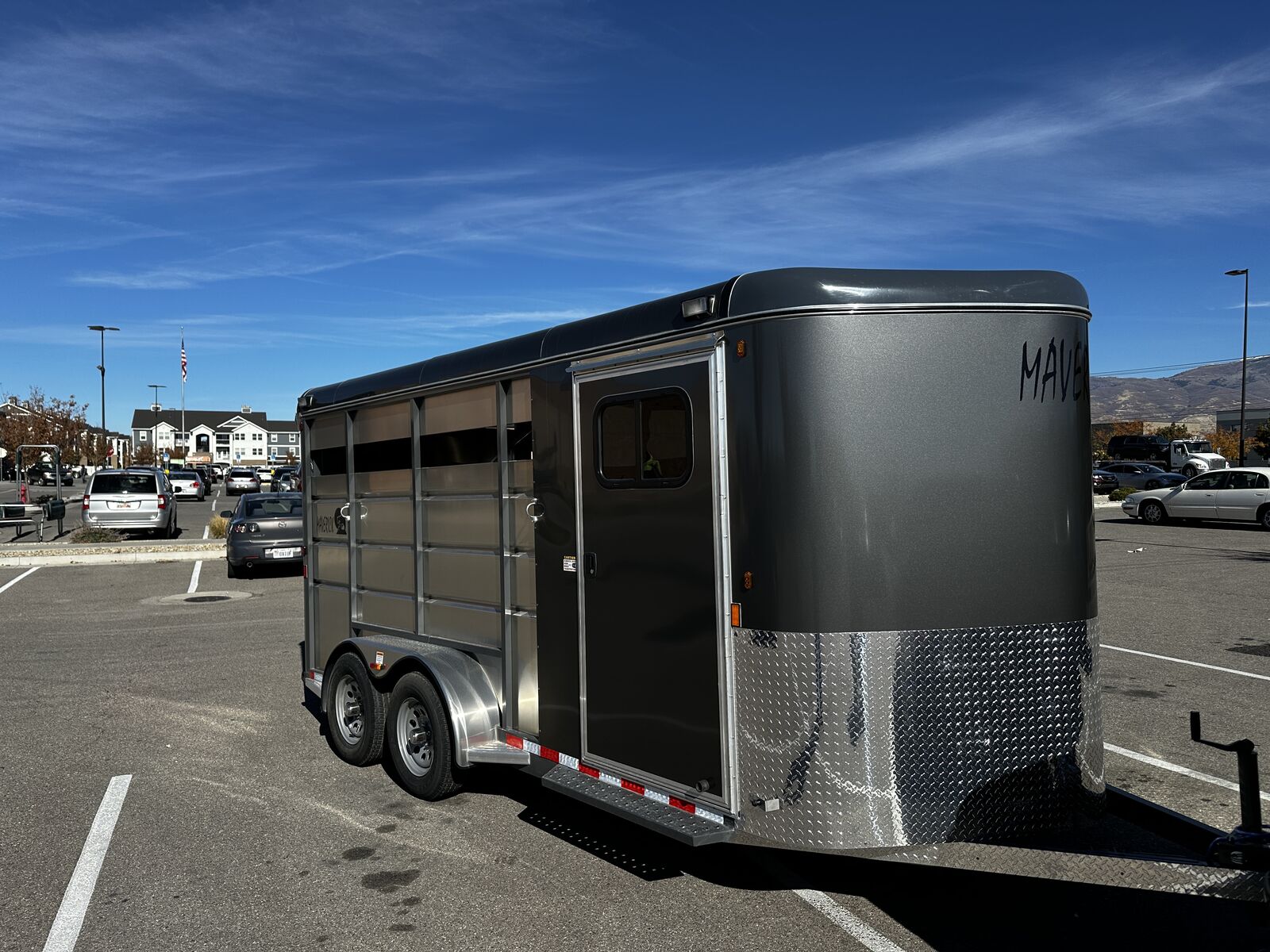 3 Slant Horse Trailer For Rent